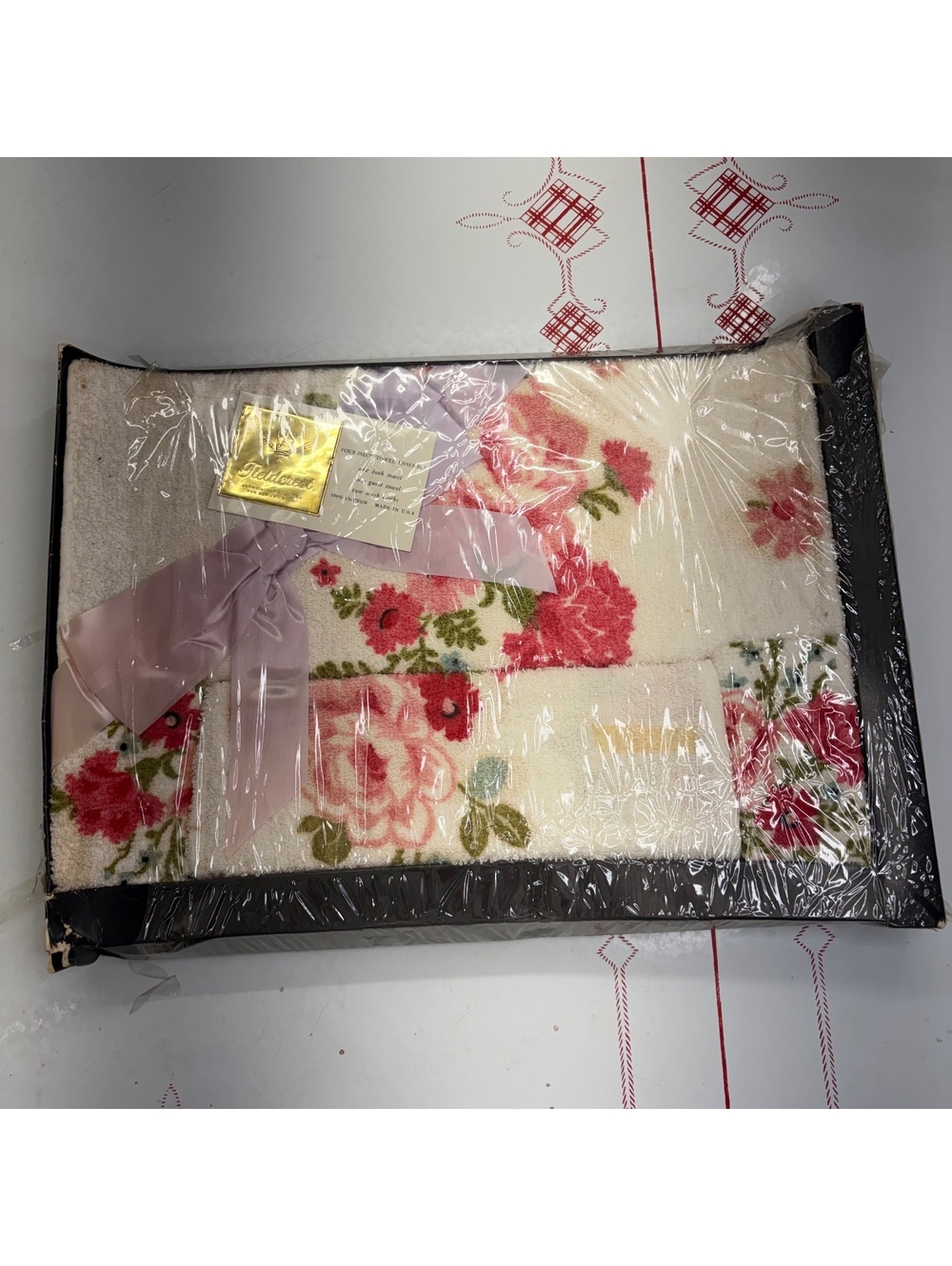Floral Fieldcrest vintage towel set
